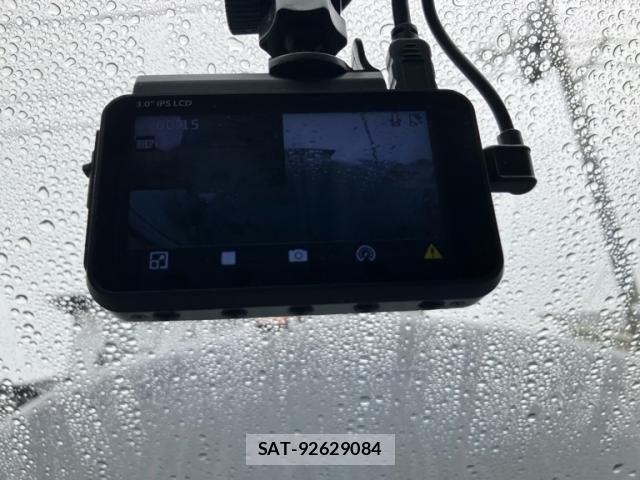 Mazda BIANTE 2015-02 8878804-27
