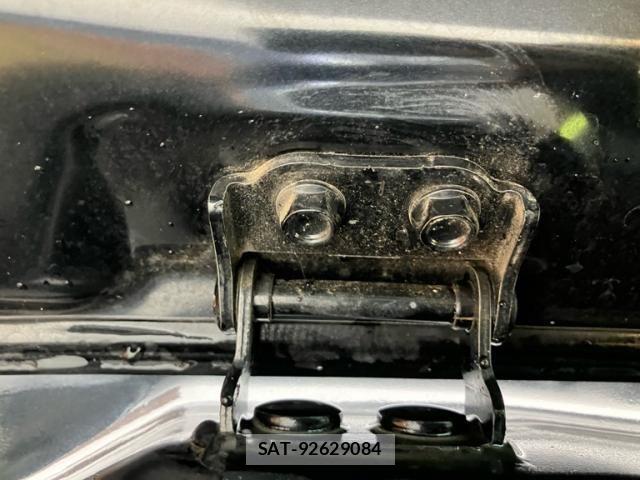 Mazda BIANTE 2015-02 8878804-8