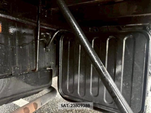 Nissan BIG THUMB 2003-01 8665845-9