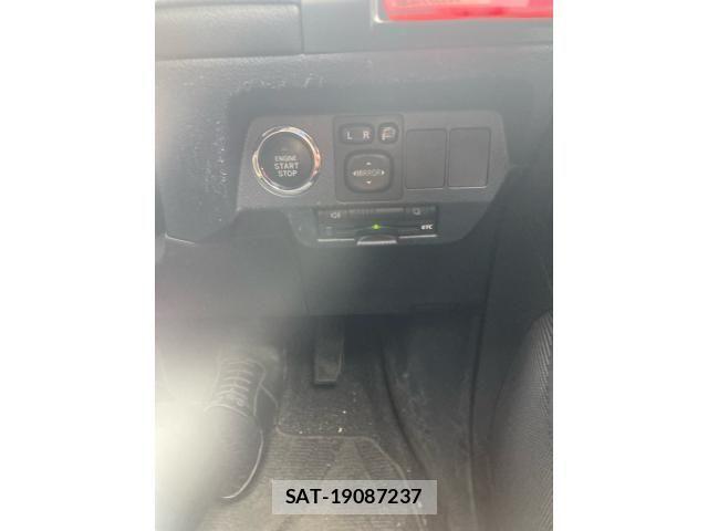 Toyota BLADE 2011-06 3660683-19