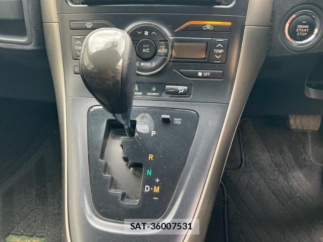 Toyota BLADE 2007-03 8228991-24