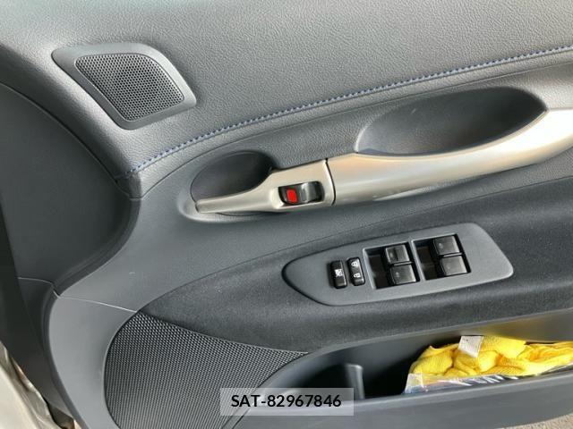 Toyota BLADE 2010-01 8313241-18