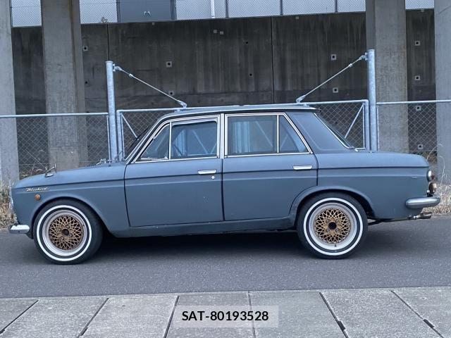 Nissan BLUEBIRD 1967-01 3765589-17