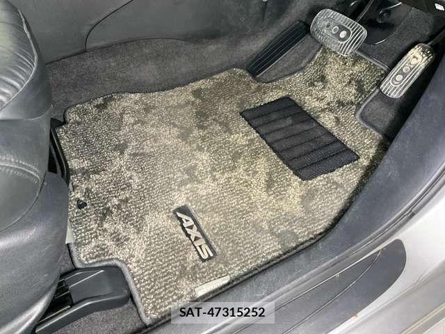 Nissan BLUEBIRD SYLPHY 2011-02 7215166-17
