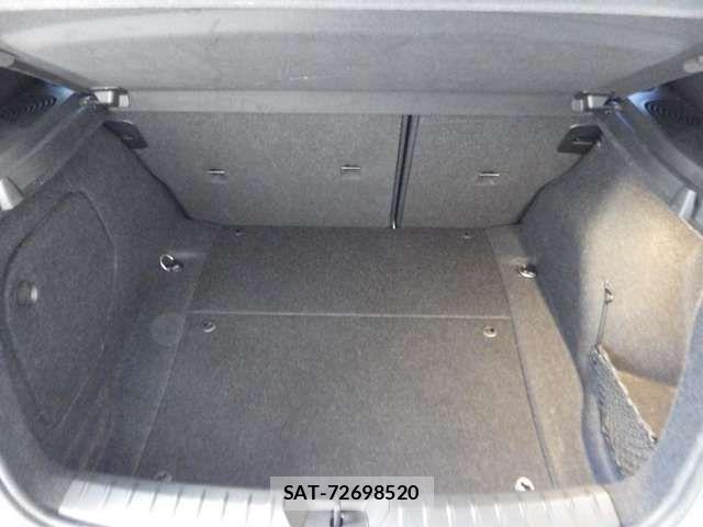Bmw 1 SERIES 2019-05 1365918-9