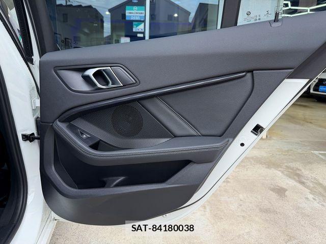 Bmw 1 SERIES 2020-10 1372065-24