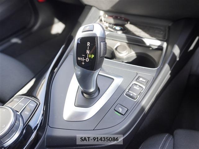 Bmw 1 SERIES 2018-11 1374422-9