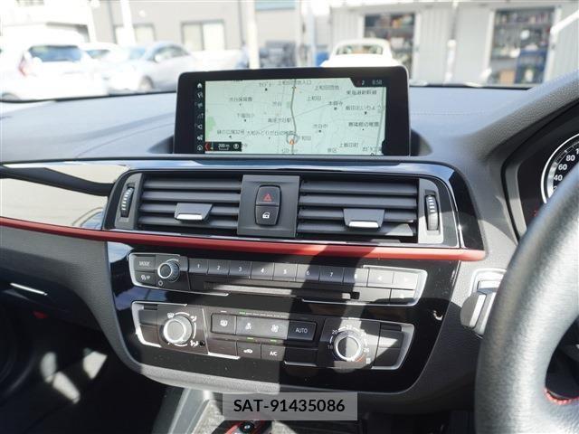 Bmw 1 SERIES 2018-11 1374422-8