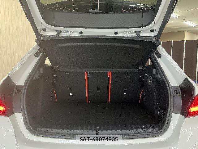 Bmw 1 SERIES 2023-12 1445013-20