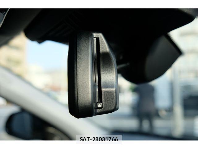 Bmw 1 SERIES 2025-04 1822744-19