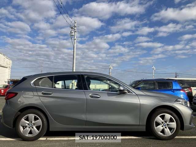Bmw 1 SERIES 2022-09 2076935-7