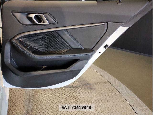 Bmw 1 SERIES 2021-12 2726621-29