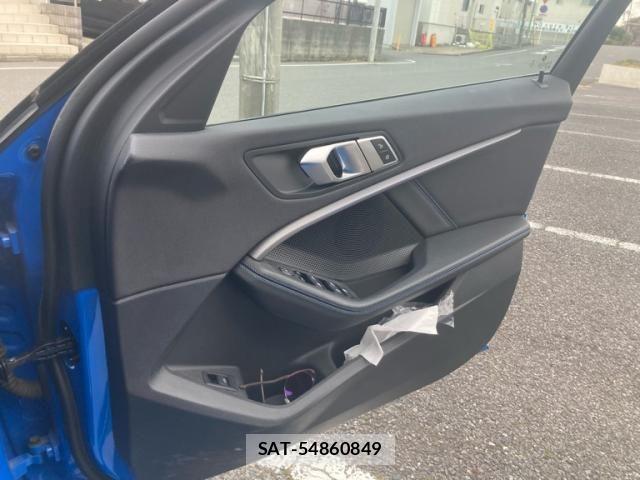Bmw 1 SERIES 2021-04 4038831-11