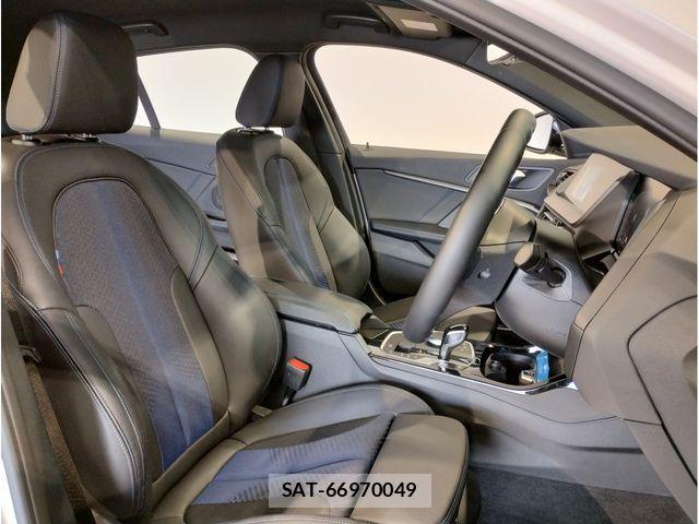 Bmw 1 SERIES 2024-02 4587427-11
