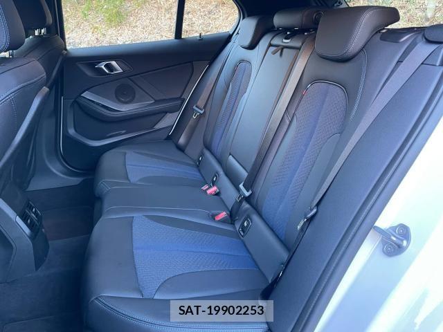 Bmw 1 SERIES 2023-03 4930862-11