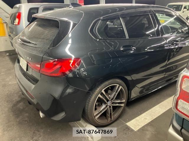 Bmw 1 SERIES 2022-11 4930878-2