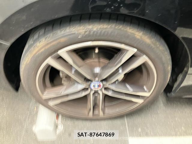 Bmw 1 SERIES 2022-11 4930878-7