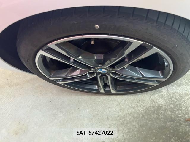 Bmw 1 SERIES 2022-04 5860498-5