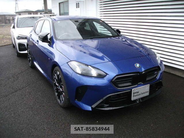 Bmw 1 SERIES 2025-08 5860488-0