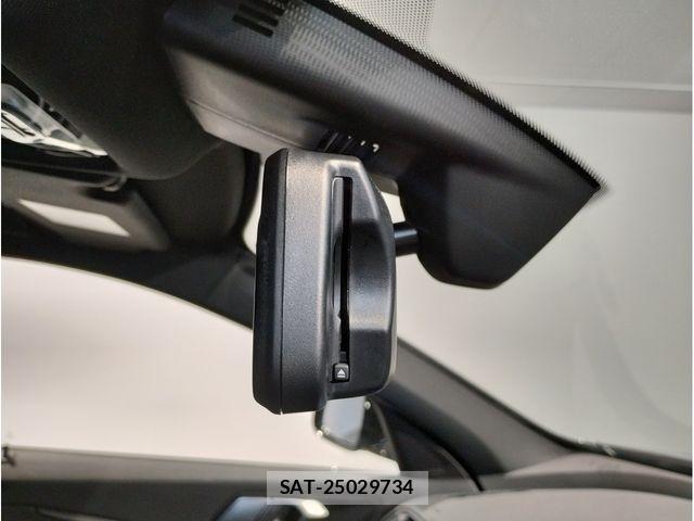 Bmw 1 SERIES 2023-04 6275823-26