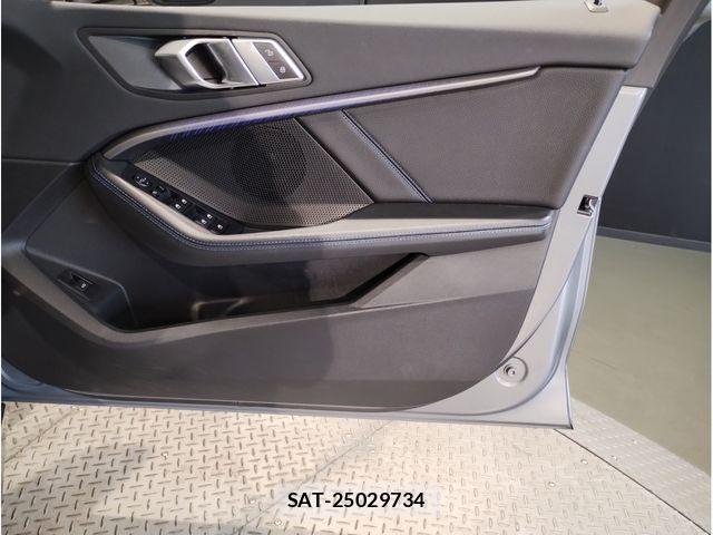 Bmw 1 SERIES 2023-04 6275823-28