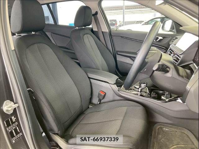 Bmw 1 SERIES 2021-03 6670449-5