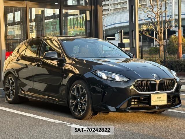 Bmw 1 SERIES 2025-10 6675073-5