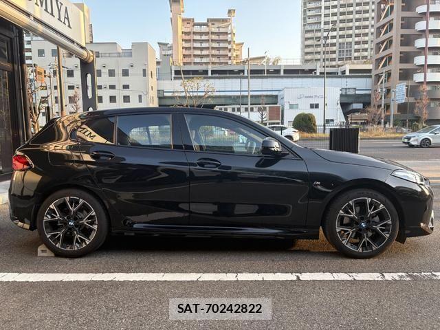 Bmw 1 SERIES 2025-10 6675073-7