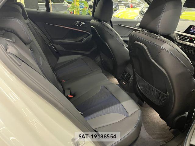 Bmw 1 SERIES 2023-02 6813903-4
