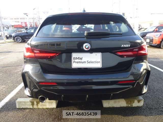Bmw 1 SERIES 2022-12 7215202-19