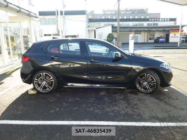 Bmw 1 SERIES 2022-12 7215202-3