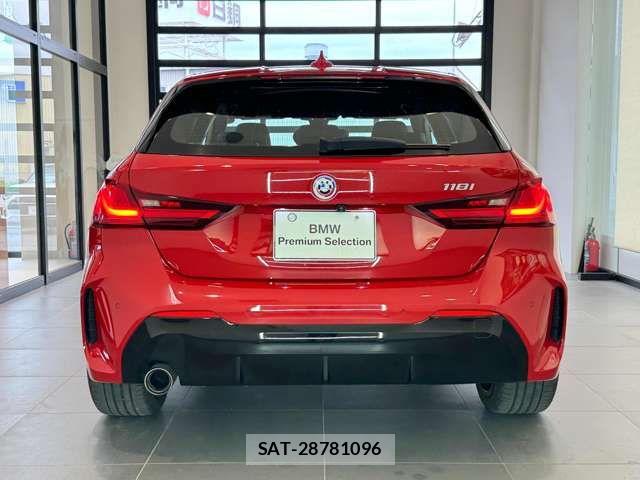 Bmw 1 SERIES 2023-02 7215205-2