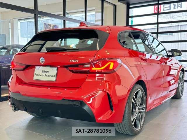 Bmw 1 SERIES 2023-02 7215205-5