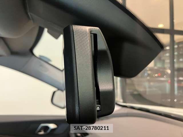 Bmw 1 SERIES 2022-11 7215200-9