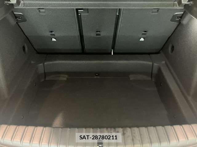 Bmw 1 SERIES 2022-11 7215200-16