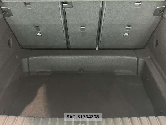 Bmw 1 SERIES 2023-01 7215204-16