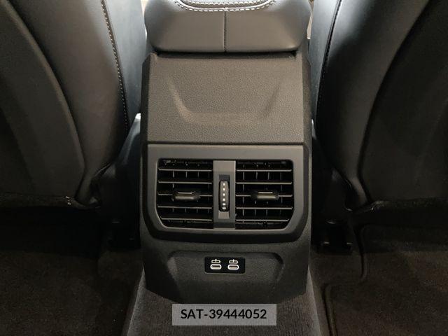 Bmw 1 SERIES 2025-01 7215218-23