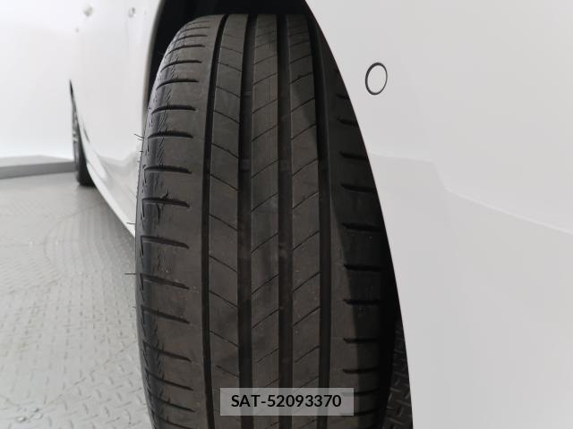 Bmw 1 SERIES 2021-09 7453088-15