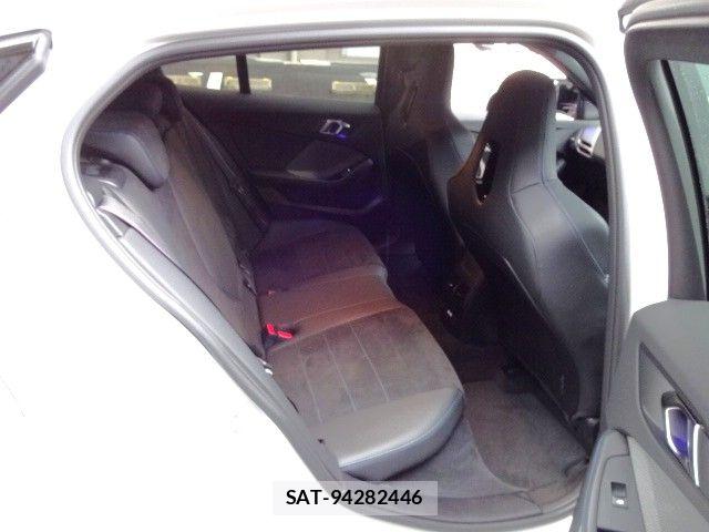 Bmw 1 SERIES 2026-01 7721185-17