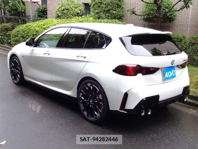 Bmw 1 SERIES 2026-01 7721185-2