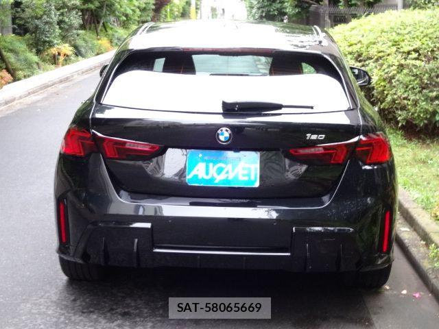 Bmw 1 SERIES 2026-01 7782842-9