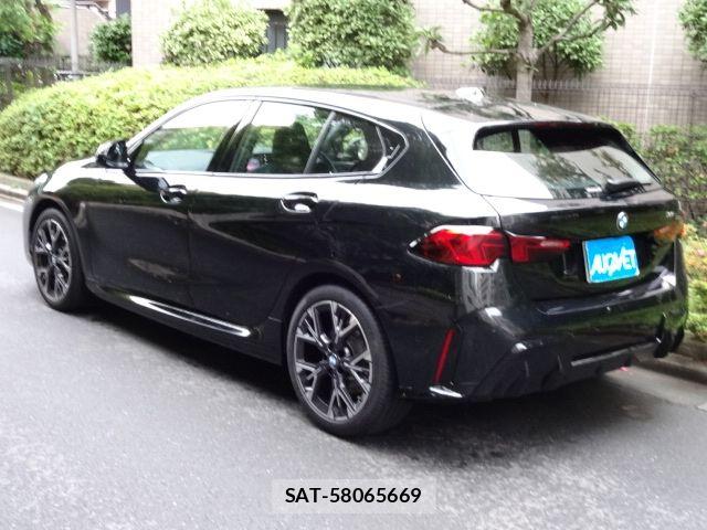 Bmw 1 SERIES 2026-01 7782842-2