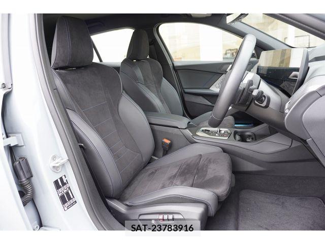 Bmw 1 SERIES 2026-02 8034530-9