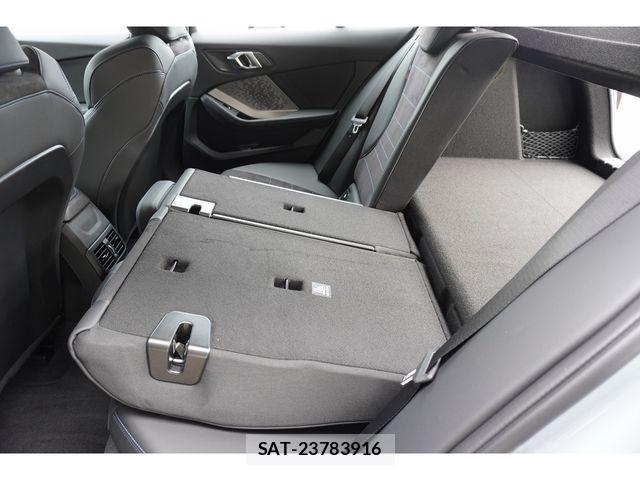 Bmw 1 SERIES 2026-02 8034530-7