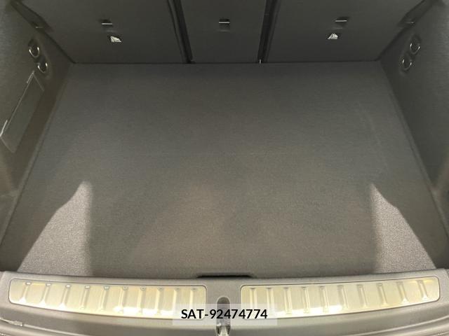 Bmw 1 SERIES 2021-06 8098146-13