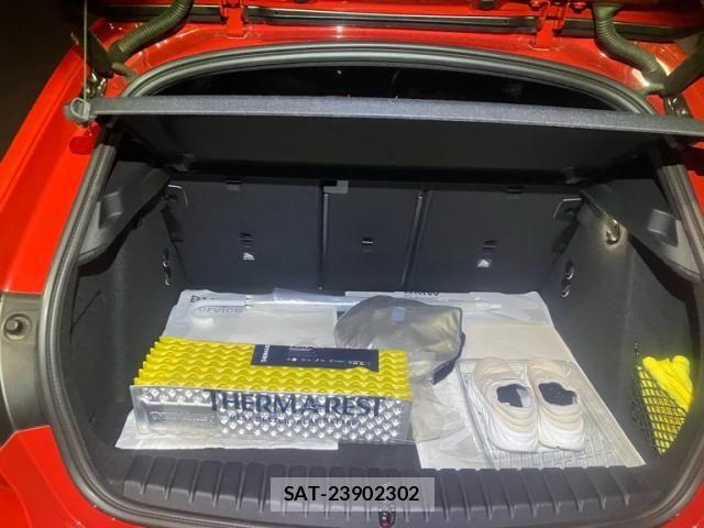 Bmw 1 SERIES 2021-09 8098147-13