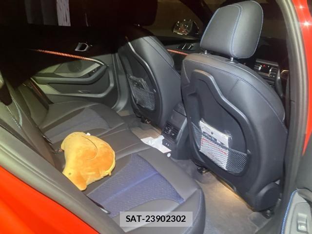 Bmw 1 SERIES 2021-09 8098147-14