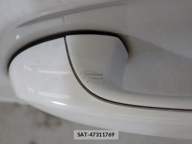 Bmw 1 SERIES 2021-08 8158016-11