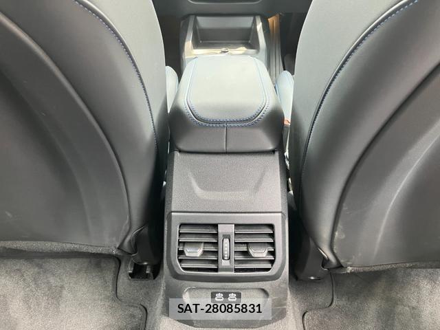 Bmw 1 SERIES 2025-10 8206519-21