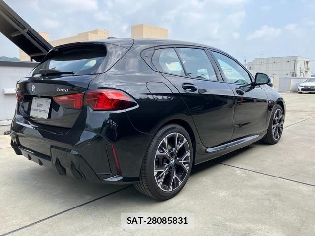 Bmw 1 SERIES 2025-10 8206519-2